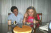 Clic en la foto para verla a toda pantalla: Yoli y Jonh