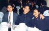 Clic en la foto para verla a toda pantalla: mis primos Roberto y To�o y un amigo suyo