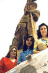 Clic en la foto para verla a toda pantalla: mi Mamá, Yoli y mi Tía Esperanza, cuando se fueron a Guanajuato