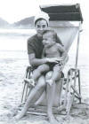 Clic en la foto para verla a toda pantalla: otra de Iñaki de bebé con su Mami Marybel